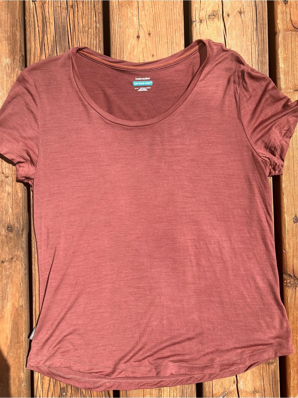 Icebreaker Women's Short Sleeve Scoop Tee - Rosewood